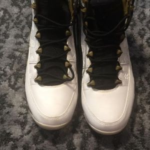 Air Jordan 9 Retro "Statue"